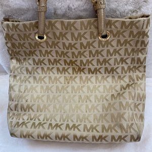 Michael Kors Signature Tote